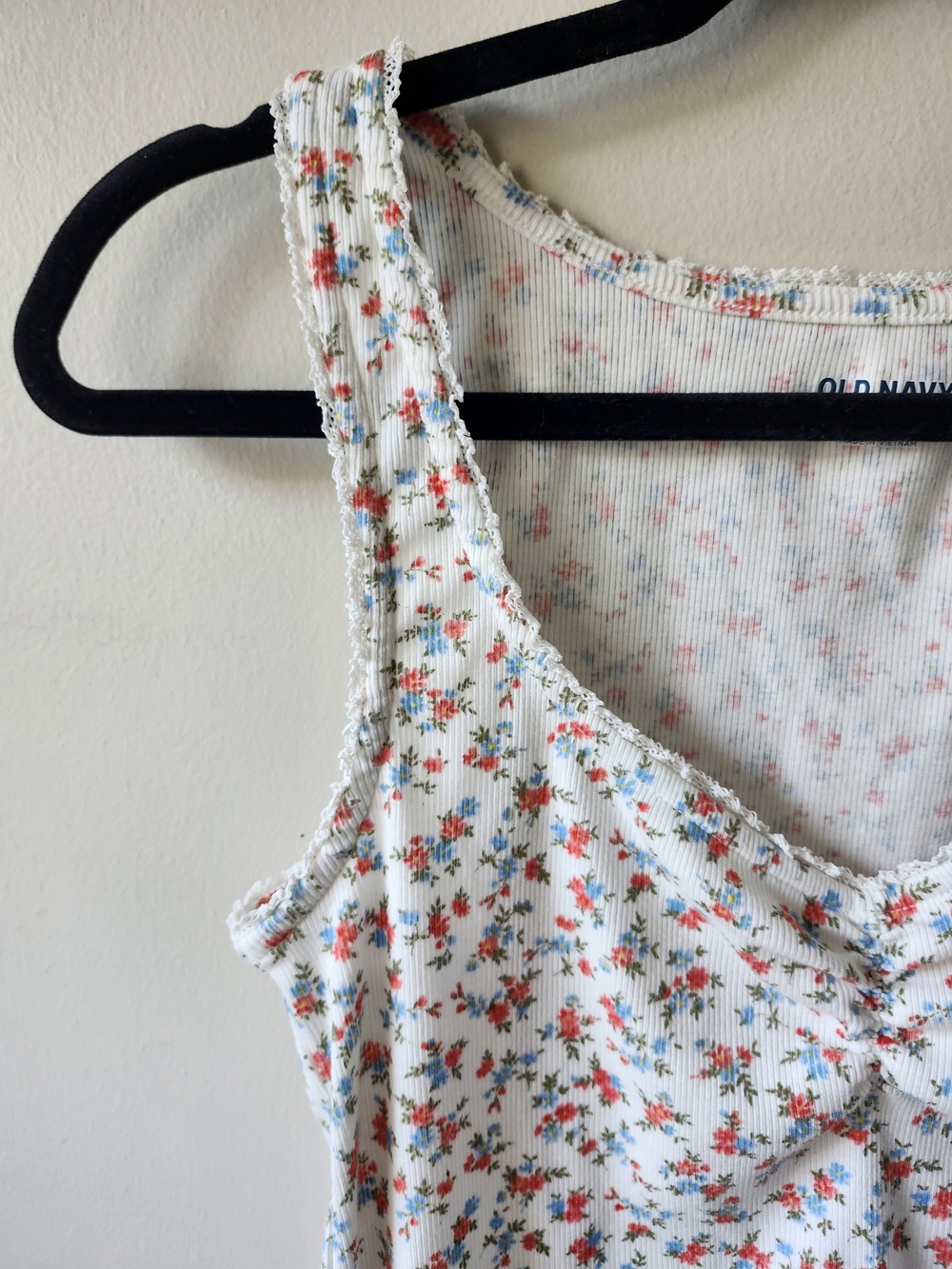 White Floral Ribbed Tank Top - Picture 3 of 9